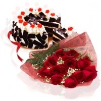 Dozen Roses With Black Forest