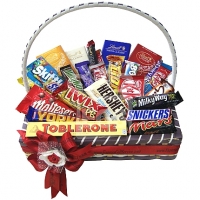 20 items chocolate basket
